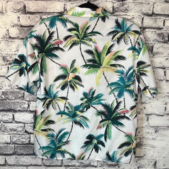 Shein Tropical Button up Shirt Size Small - Picture 3 of 6
